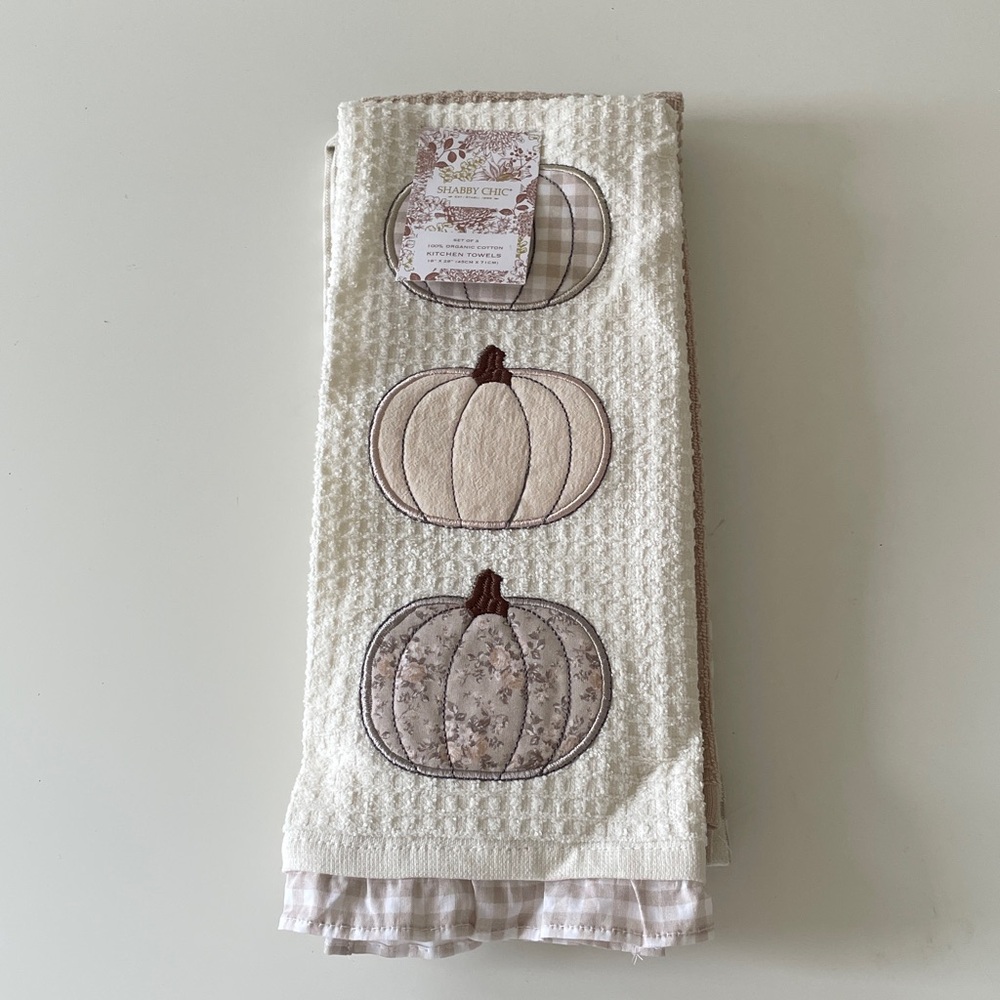 Shabby Chic Hand Towel Set Fall Pumpkins Quiet Autumn Decor Towels